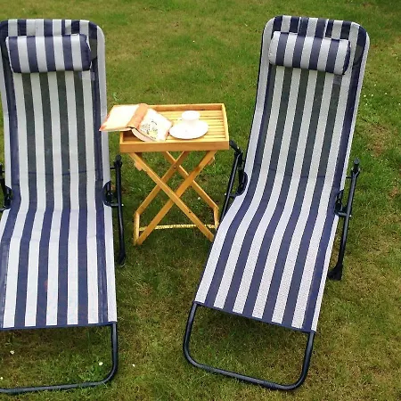 Schwedenhaus-seeblick-useriner-see *